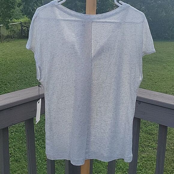 Stylus light split gray v-neck shirt size L NWT - Picture 3 of 4